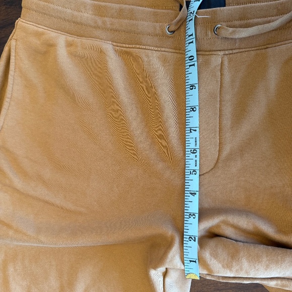 Banana Republic Men's Cotton Shorts, Caramel Brown, Size Large - Picture 8 of 11